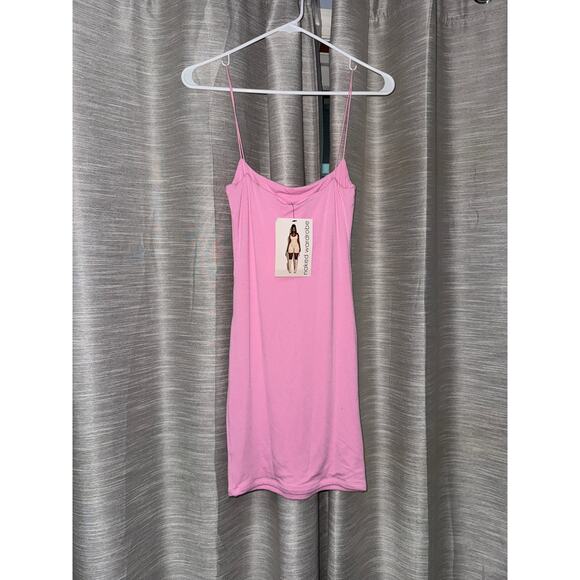 Naked Wardrobe Spagetti strap pink dress size small - NEW - Picture 2 of 5